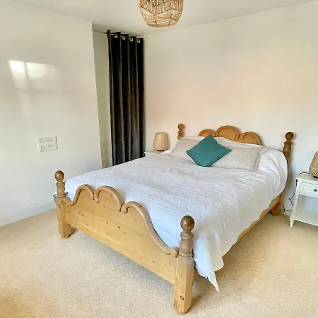 Prázdninový dům The Old Post Office - With Parking